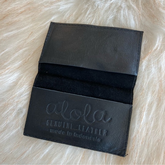 Aloha Soft Black Leather Card Holder - Picture 10 of 10